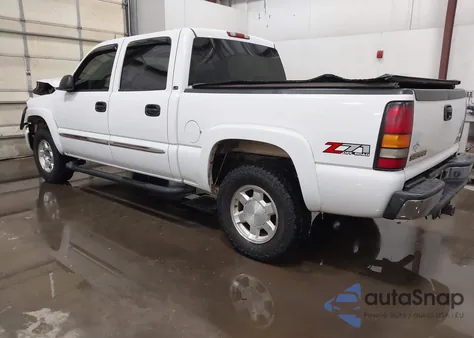 2004 GMC Sierra 1500 Slt z USA, uszkodzony, nr VIN 2GTEK13T741418593